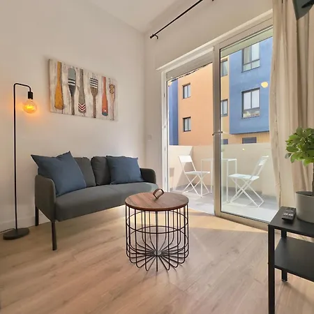 Apartment Shoreline Serenity