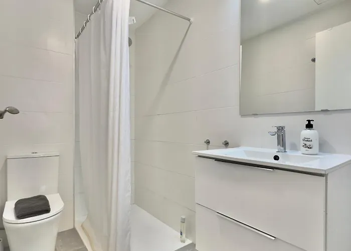 Shoreline Serenity * Los Abrigos